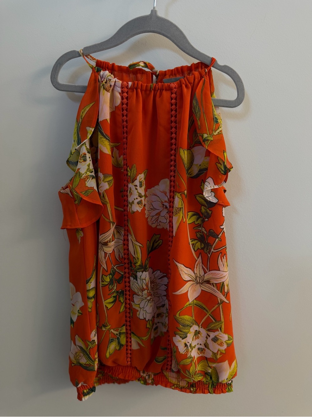 NY&Co High Neck Orange Color, Size S Tie, tie neck. Elastic waist, ruffle detail
